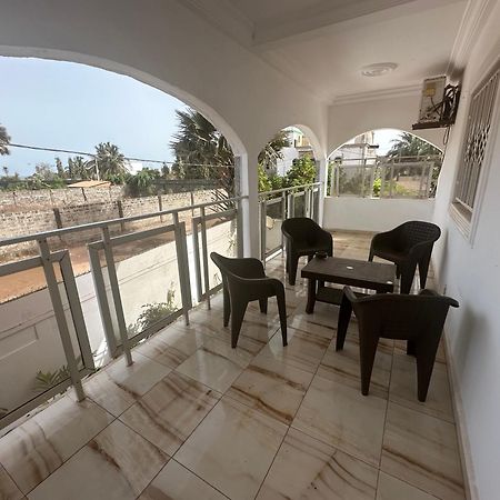 Fhs Foundation House Bijilo Bagian luar foto
